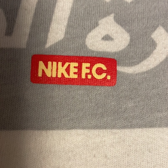 Mens small Nike FC soccer tee shirt graphics - Picture 3 of 4
